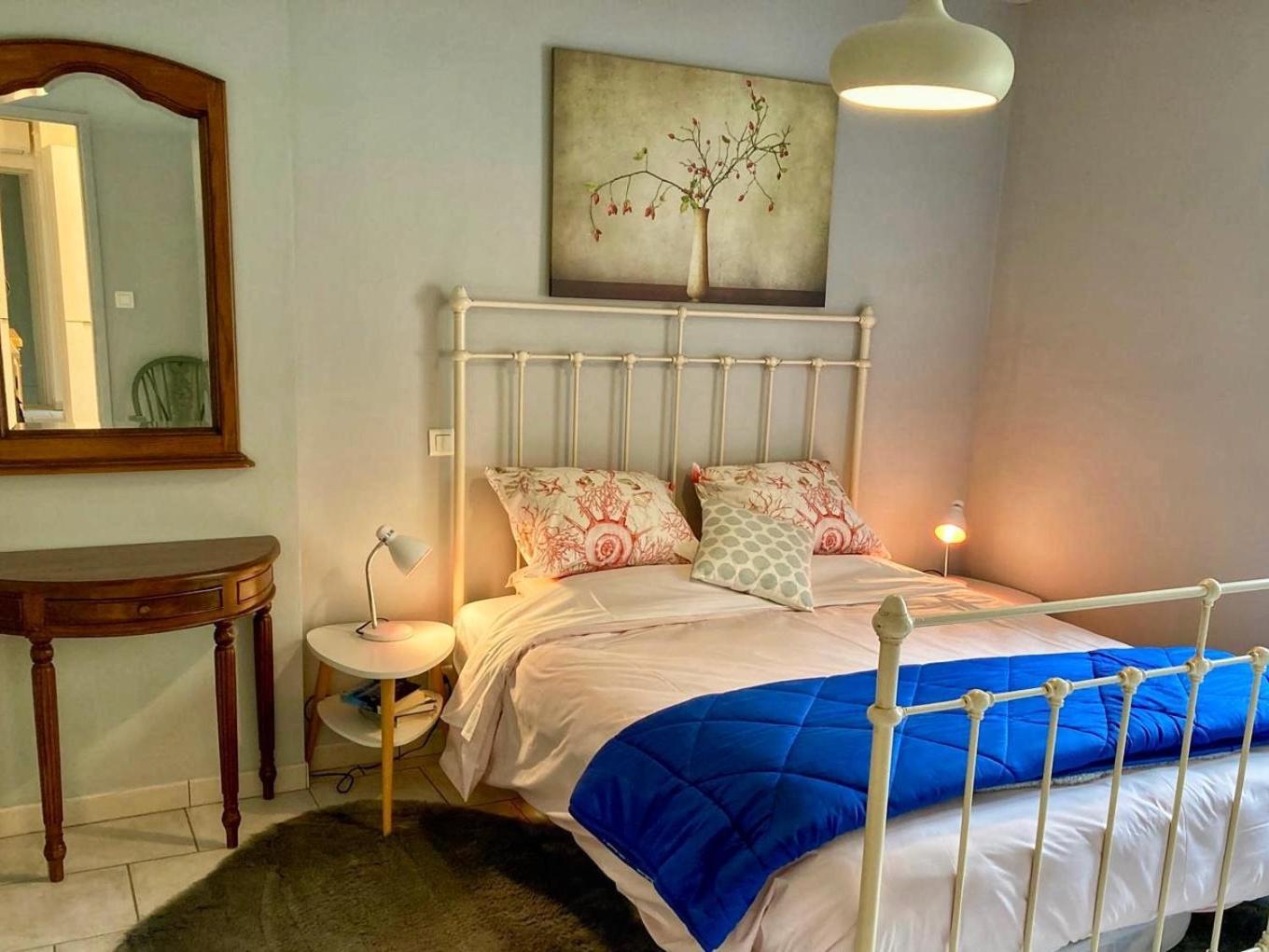 3 Star Surdespine Historic 4 Chateaux Lastours Air Conditioned Ngoại thất bức ảnh