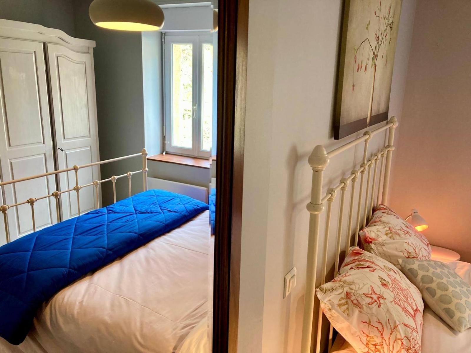 3 Star Surdespine Historic 4 Chateaux Lastours Air Conditioned Ngoại thất bức ảnh